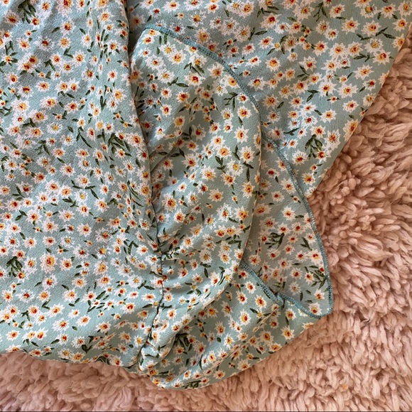 Shein Blue Floral Ruffle Sleeve Wrap Top - Picture 6 of 7